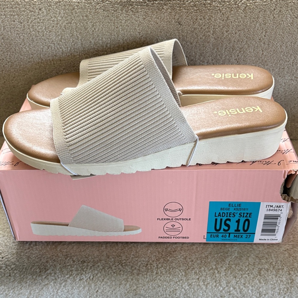 NWT/NIB Kensie Beige Ribbed Knit Slide Mules